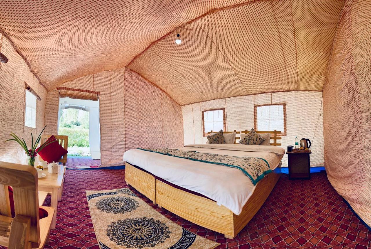 Hunder Stay And Camp Hundar Екстериор снимка
